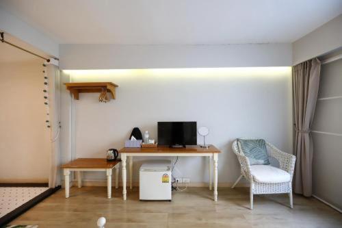 SERENITY HOSTEL & MINI Bar126 in Phipun