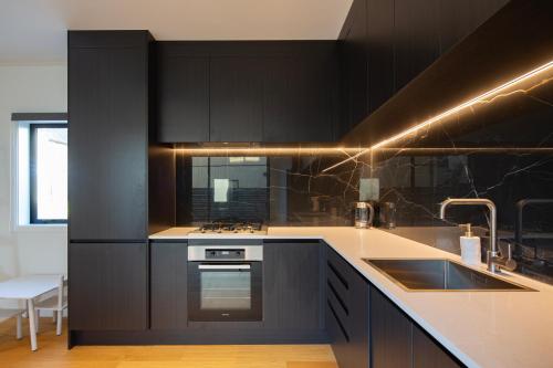 Stylish & Modern Home Mountain View Free WI-FI - image 11