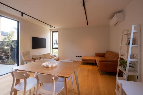 Stylish & Modern Home Mountain View Free WI-FI - image 13