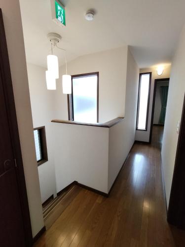 Traditional 2-Story Japanese Home Near Narita in Tomisato
