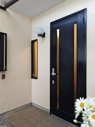 Traditional 2-Story Japanese Home Near Narita in Tomisato