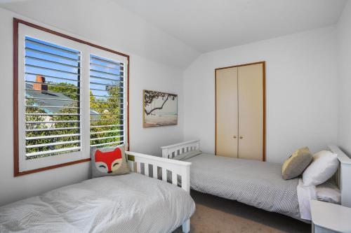 Stylish Fendalton Townhouse - Prime Location - image 5