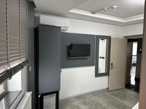 Single Room room in Grand FM Hotel