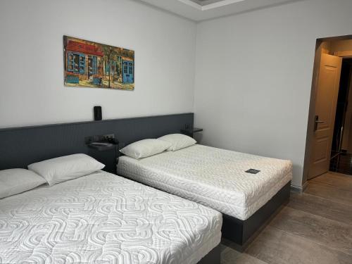 Triple Room image 6