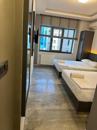 Triple Room image 5