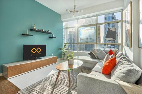 Stylish 2 Bedroom Apartment with Marina View & Balcony, Dubai Marina, Dubaj