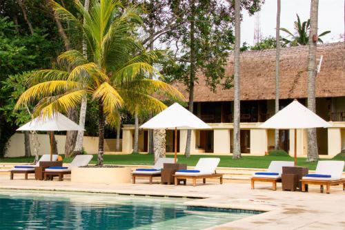 Alila Manggis