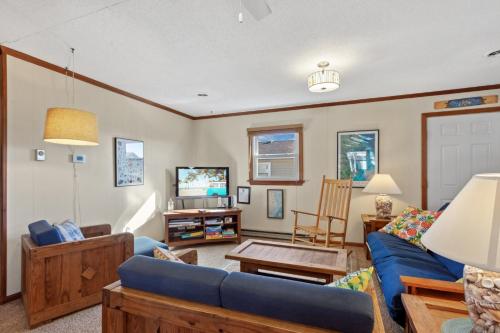 5165 - Holden Inn - image 13