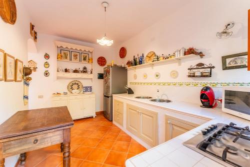 Konyha, Villa Giulia Premium, 300 mt to beach SouthSardiniaHolidays in Santa Margherita di Pula