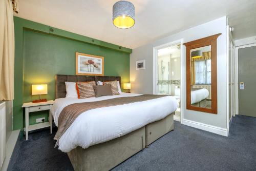 2 twin beds