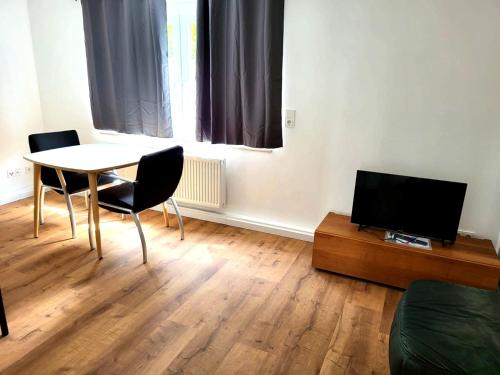 Monteur-Haus Veilchen Berlin Pankow, Französisch-Buchholz, Berlín (foto 3)