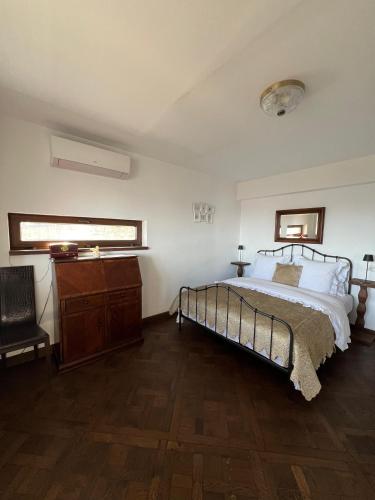Book the Three-Bedroom Townhouse Three-Bedroom Townhouse