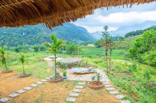 To Day Du Gia Village