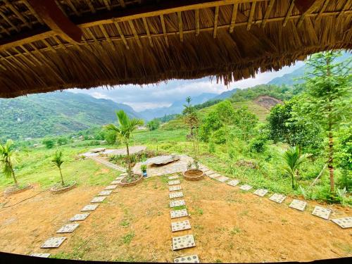 To Day Du Gia Village
