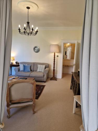 Picture of Joivy Gorgeous Georgian Flat In New Town