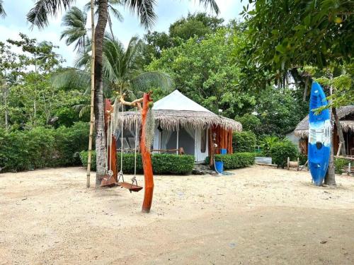 周邊環境, 莫克蒙特拉海濱度假村 (Mook Montra Resort Sea Front) in 穆克島