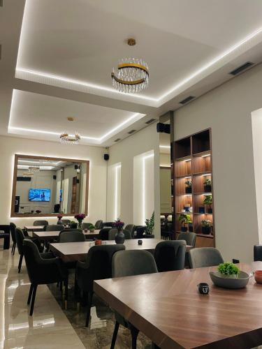 Move In Aparthotel