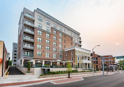 . Hyatt Place Newark-Main Street