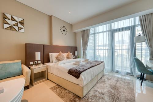 Beachfront Studio Right by Nakheel Mall, Dubai