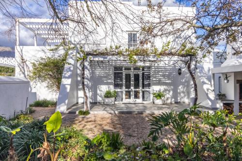 ทัศนียภาพภายนอกโรงแรม, Sunset Farm Stellenbosch in พาราดิสคลอฟ