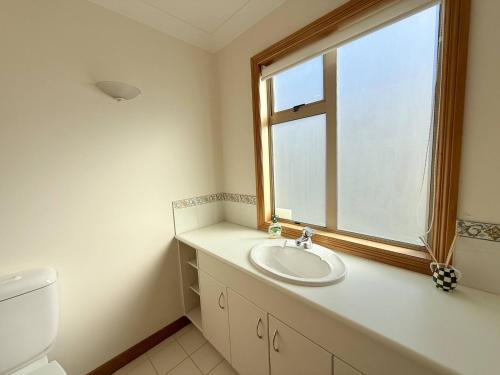 Northlight Haven – Seaview Escape in Mission Bay, Auckland (Foto 8)