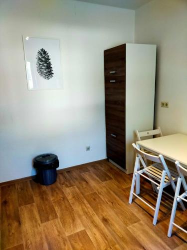 Leuna - Kurzzeitvermietungen direkt bei den Leunawerken, 2-3 Schlafzimmer in Merseburg