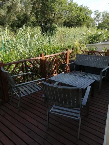 Mobil home tout equipe 6 places au calme Frejus in Bellevue