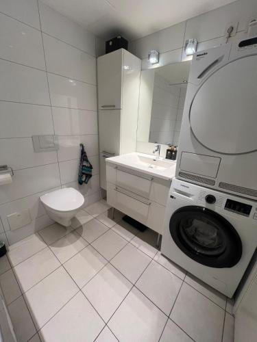 Spacious apartment with sea-view and sunset, Oslo (foto 5)