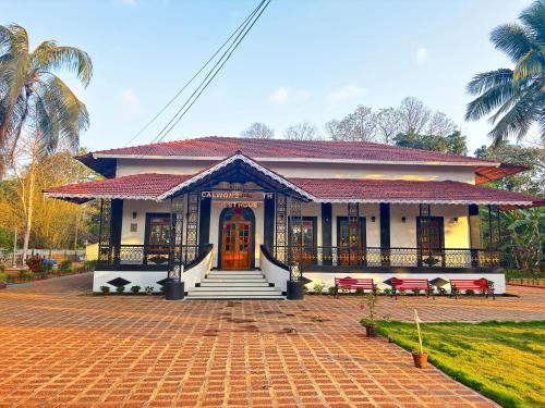 Exterior view, Calwon's Bayith in Quepem