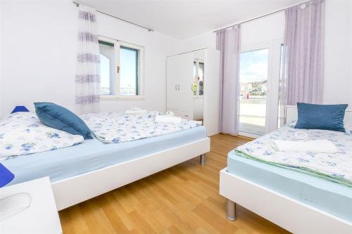 Apartments Olivera - image 9