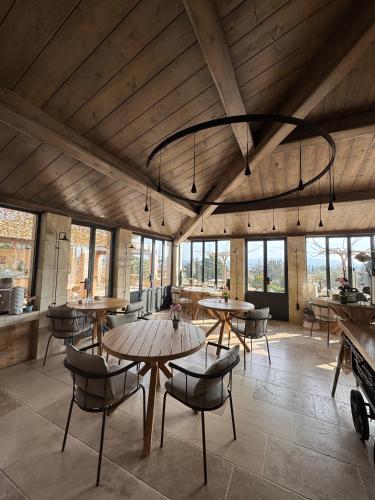 Facilities, LA BASTIDE DES CULS-ROUSSET in Saint-Mitre