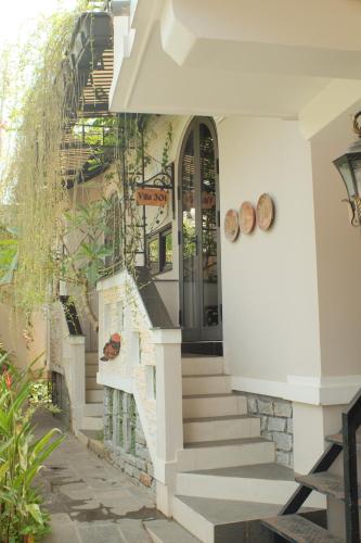 Iris Hill Villa Hue - 정원
