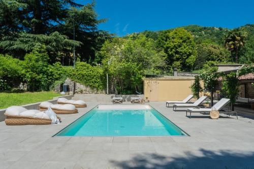 Villa Ca' Moneta Albavilla by Rent All Como gîte à louer Albavilla