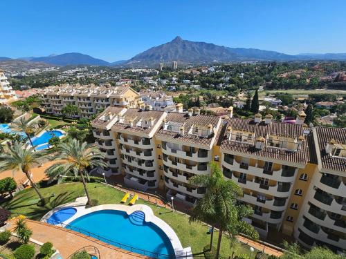 Apartment room in Aloha Banús Sea Views by Lica Homes