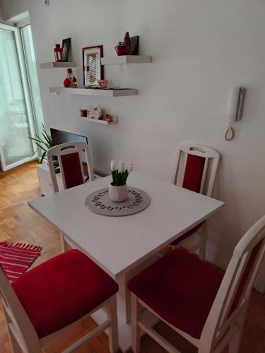 Apartman Mira in 波扎雷華茨