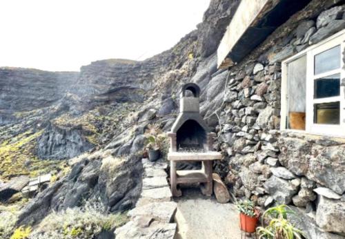 Casa Cueva con Vistas Panorámicas al Mar y BBQ