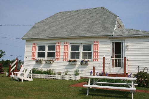 Simply Charming Cottages in Mayfield (PE)