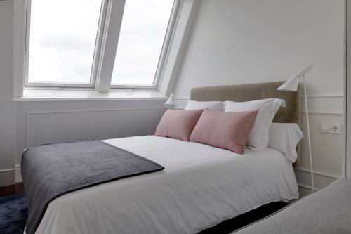 Playa de La Concha 7 Apartment by FeelFree Rentals - image 4