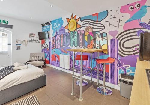 Studio Apartment image 8