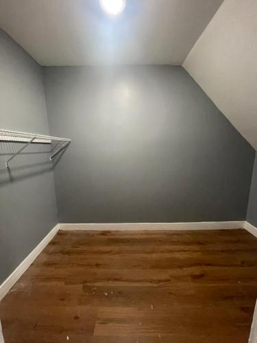 Comfy 3 Bed 1 Bath with Wifi in College and Restaurant Area in Σπρίνγκφιλντ(Μασαχουσέτη)