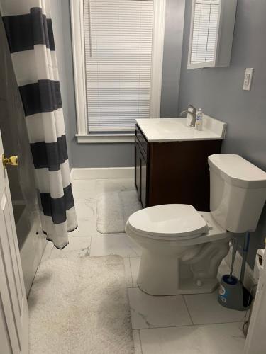 Comfy 3 Bed 1 Bath with Wifi in College and Restaurant Area, Springfield (zdjęcie 2)