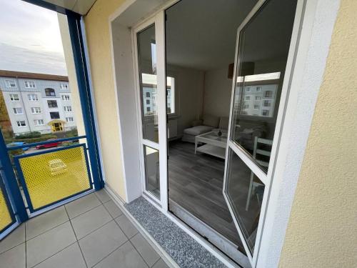 شرفة/ تراس, Charming 4-Person Apartment in Hoyerswerda City Center in هويرسويردا