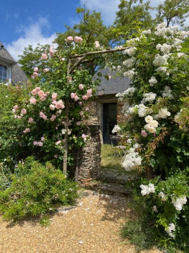 La Moulinière, jolie longère du XVIIè 25, chemin de la Source 5