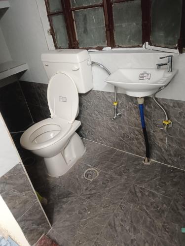 Radhika guest house - Wadgaon