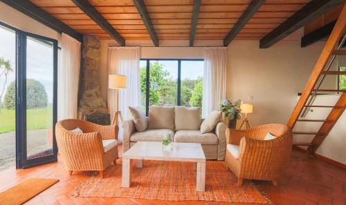 Green OceanView Relaxing Cottage in มอสเตย์โรส