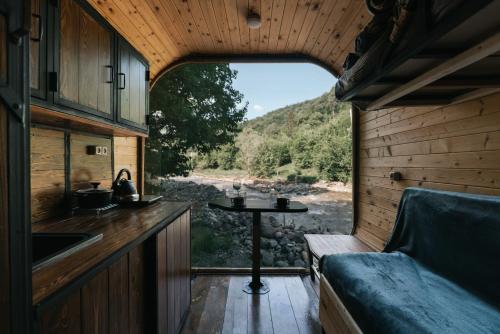 Owl Glamping House DIlijan in Dilijan