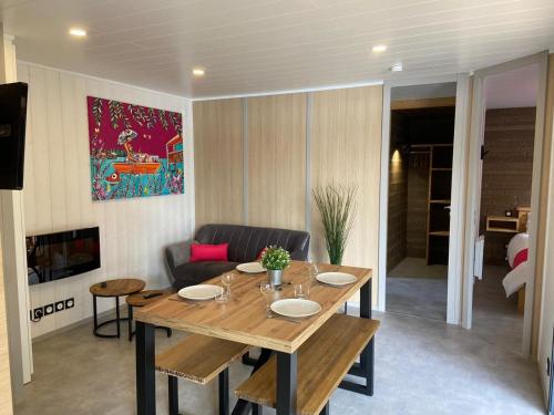 Chalet Lacustre de Roudeix in Cros (Auvergne)