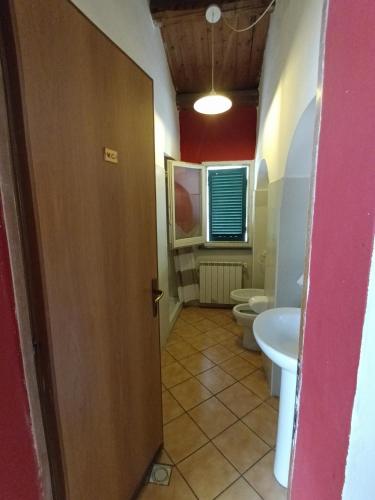 Bilik Mandi, le lanterne in Foligno