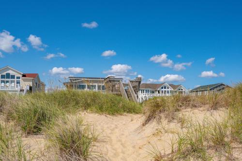 Sixteen-Bedroom Holiday home image 10