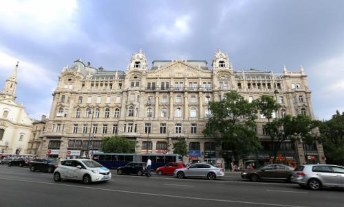 Orbit Panzió - image 14